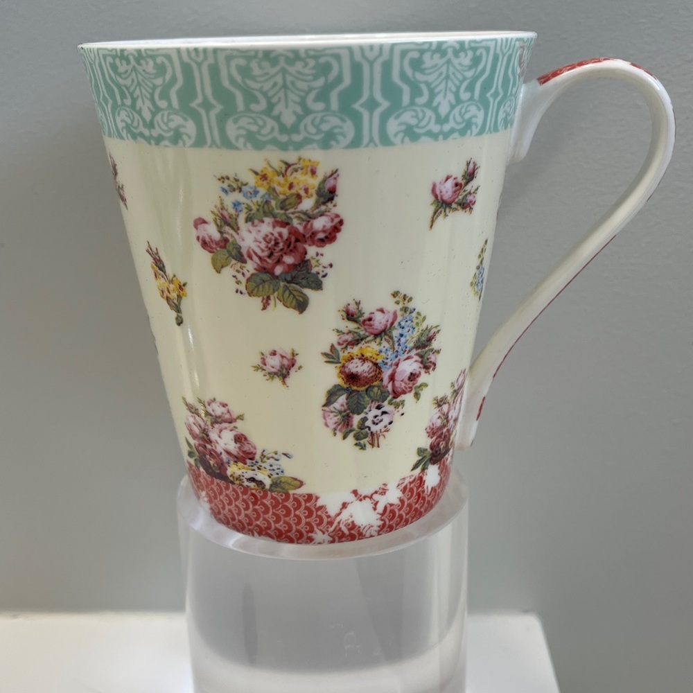 Made in England Inspired  Victoria  White Bone China Mug